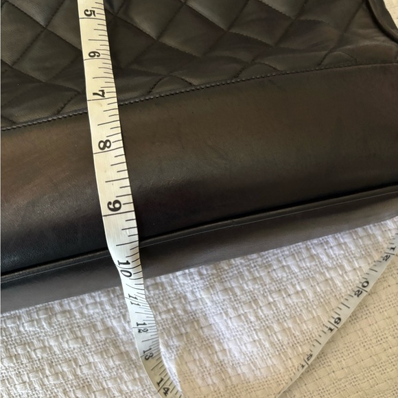 ⭕️SOLD⭕️ Chanel Black Maletasse Quilted lambskin Shoulder Bag with Gold Chain - Picture 10 of 14